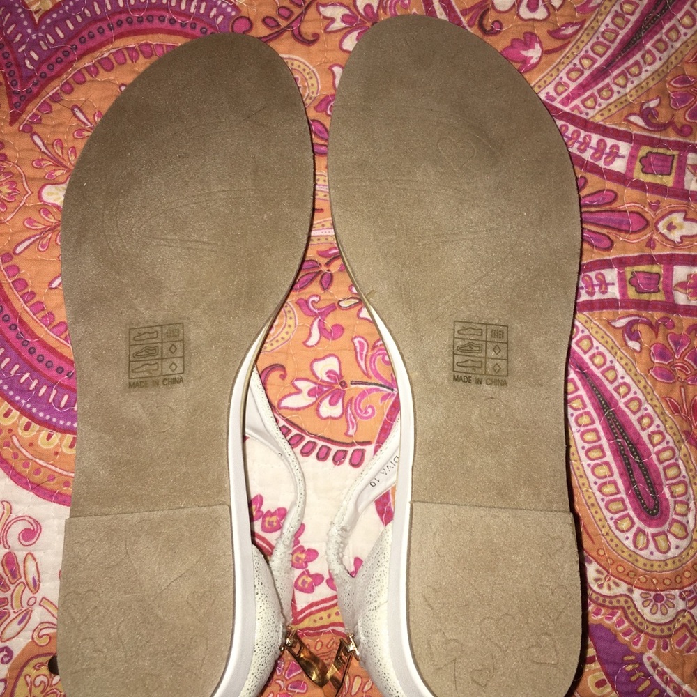 White Diva 10 Sandal - Picture 3 of 6